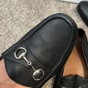 Gucci | Shoes | Small Thats Way Selling It | Poshmark display picture 2